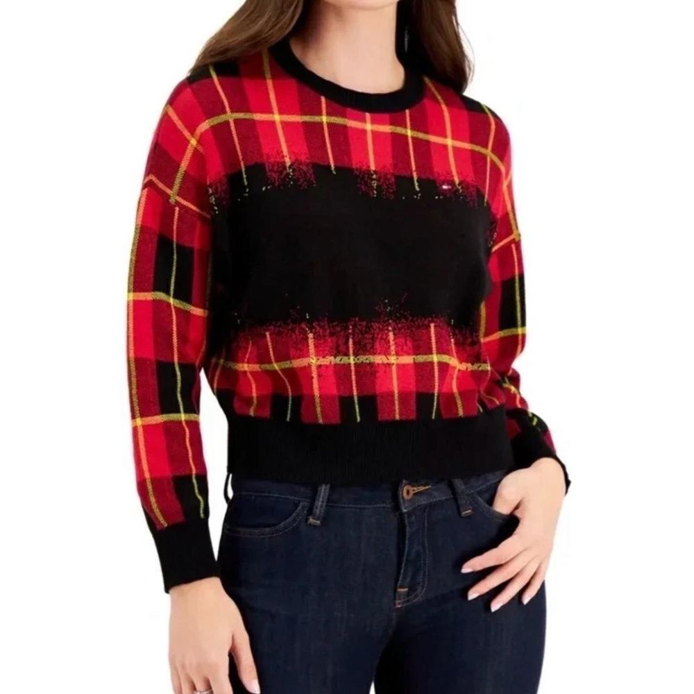 Tommy Hilfiger Medium Plaid Blackout Pullover Sweater Red Black Cropped